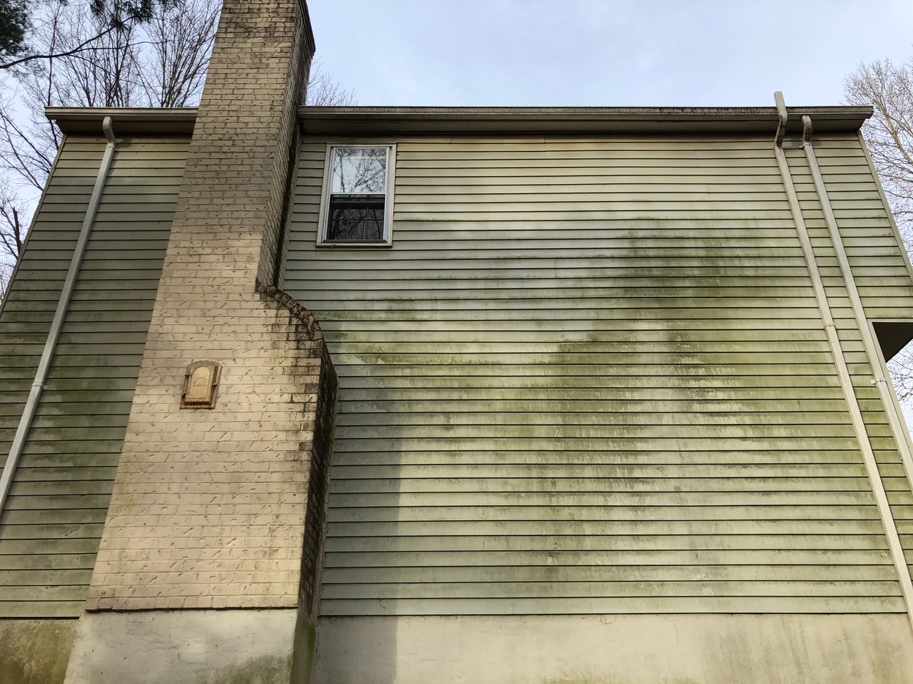 best time to pressure wash house